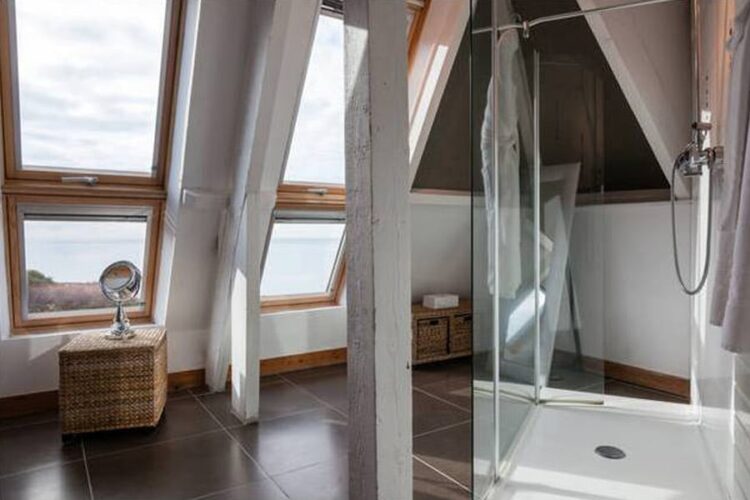 salle de bain suite normandy vue mer