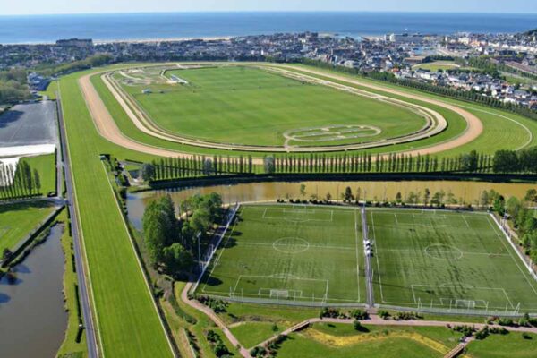 vue aérienne hippodrome deauville