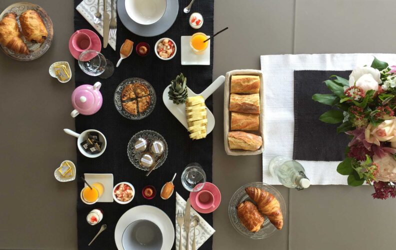 petit déjeuner gourmand et coloré
