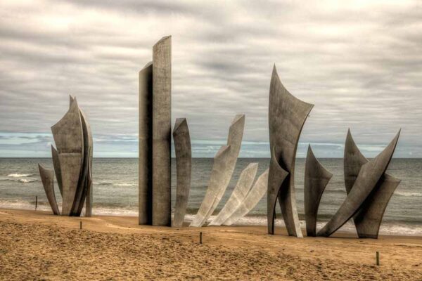 sculptures omaha beach Colleville-sur-mer